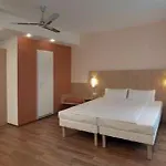 Ibis Sued 3*