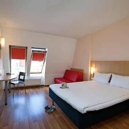 Ibis Sued Hotel 3*