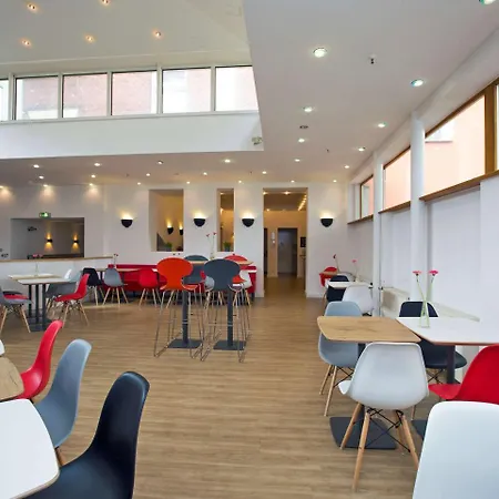 Ibis Sued Hotel 3*