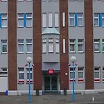 Otel Ibis Sued 3*