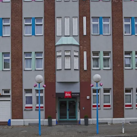 ホテル Ibis Sued 3*