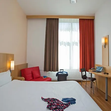 Ibis Süd 3* Berlín